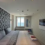 Exquisite Ottomare 公寓 *