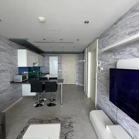 Ottomare Apartment *